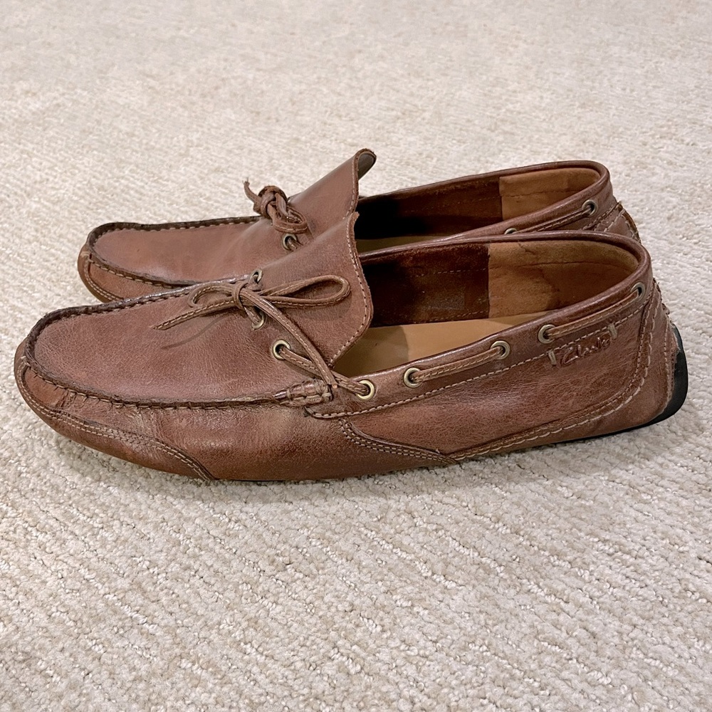 Clarks Mens’ lace loafers